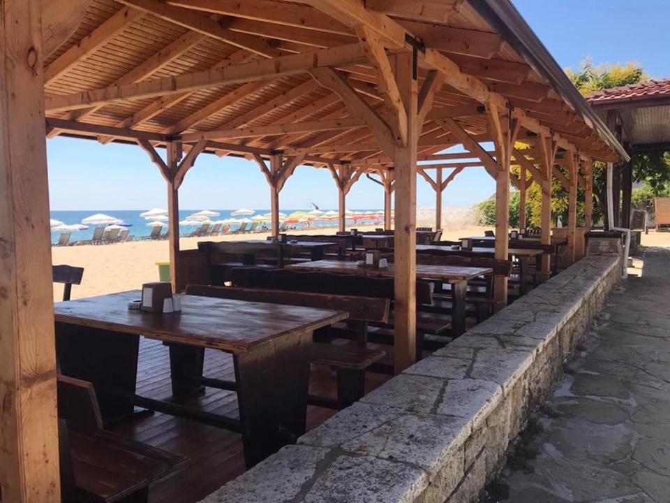 Hvd Viva Club Ultra All Inclusive & Beach Snack Bar - Free Parking Златни пясъци Екстериор снимка
